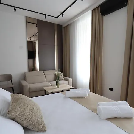 Apartment Din Luxury
