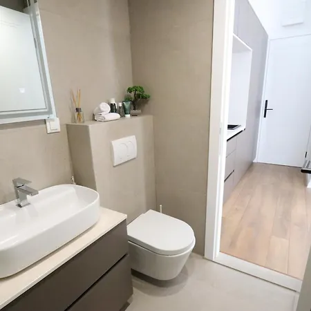 Din Luxury Apartamento