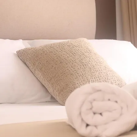 Din Luxury * Sarajevo