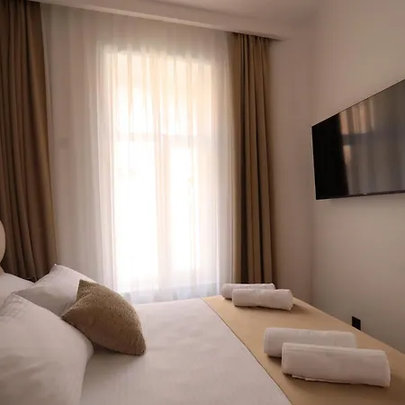 Apartmán Din Luxury