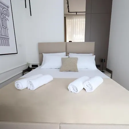 Din Luxury Apartmán *