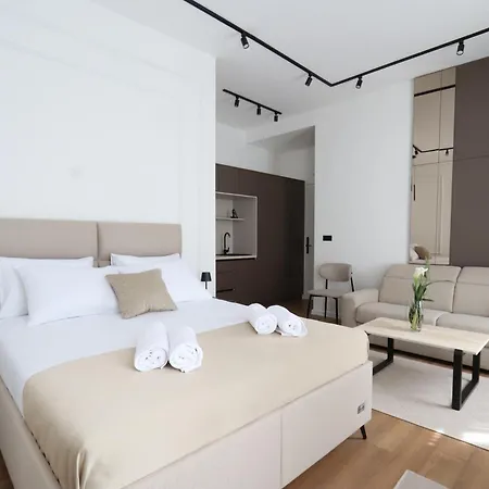 Din Luxury Apartamento