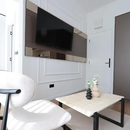 Din Luxury